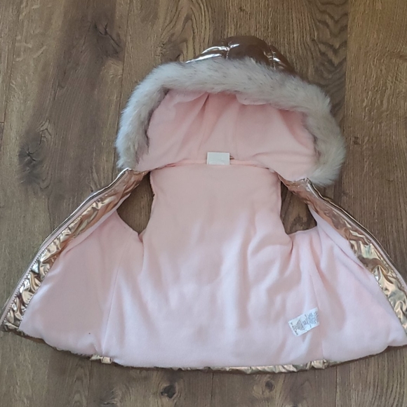 GIRLS ROSE GOLD VEST - Picture 2 of 4